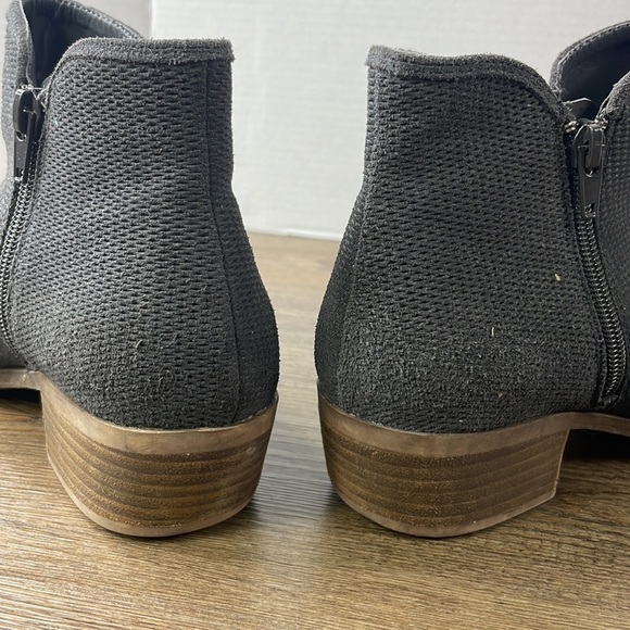 Kensie Gerona Textured Suede Grey Ankle Bootie, size 9 - Picture 10 of 10